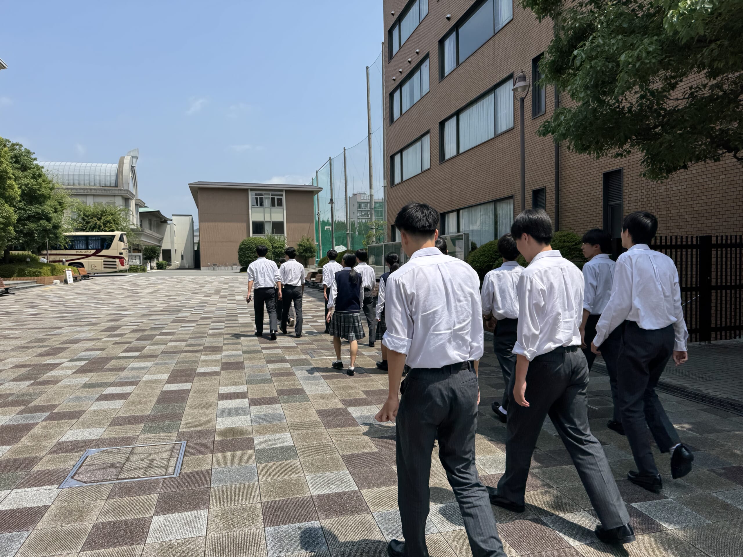 京都精華学園高等学校の生徒の皆さんが来てくださいました