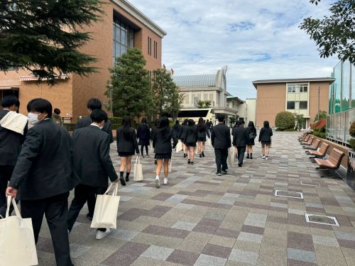 滋賀県立野洲高等学校の皆さんが来てくださいました